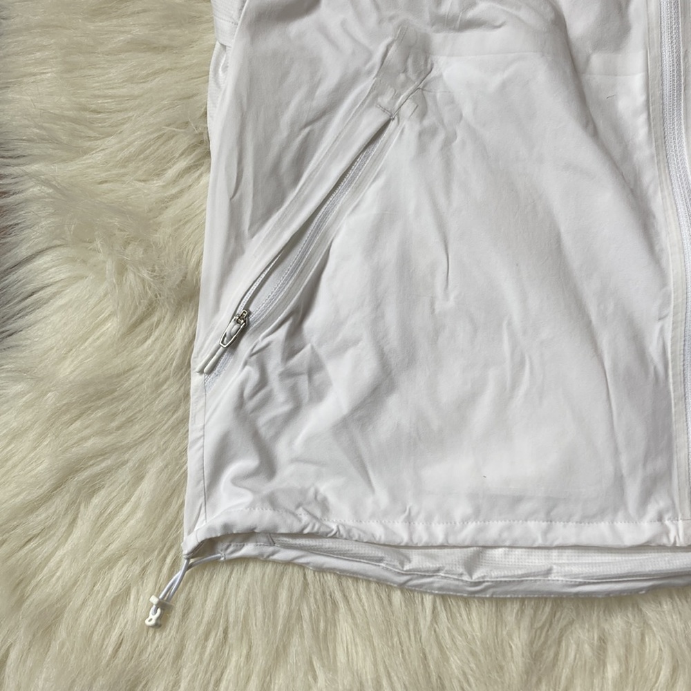 Lululemon light Jacket - Picture 3 of 6
